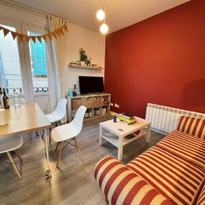 3 bedrooms and 2 bathrooms in a building only for students